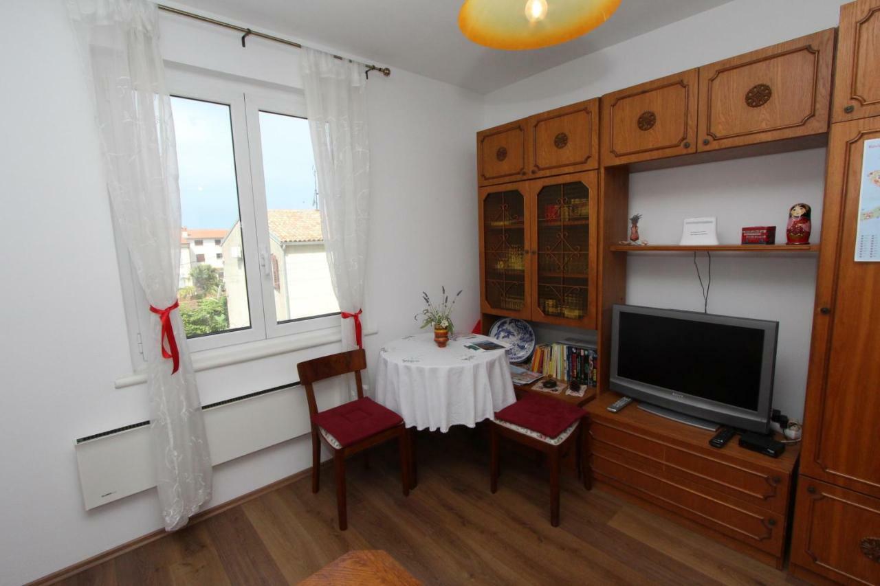 Apartment Dina Rovigno Esterno foto